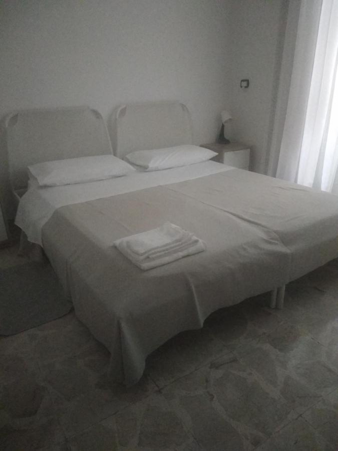 Home Di F Наполи Екстериор снимка