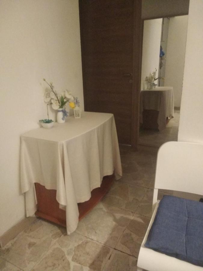 Home Di F Наполи Екстериор снимка