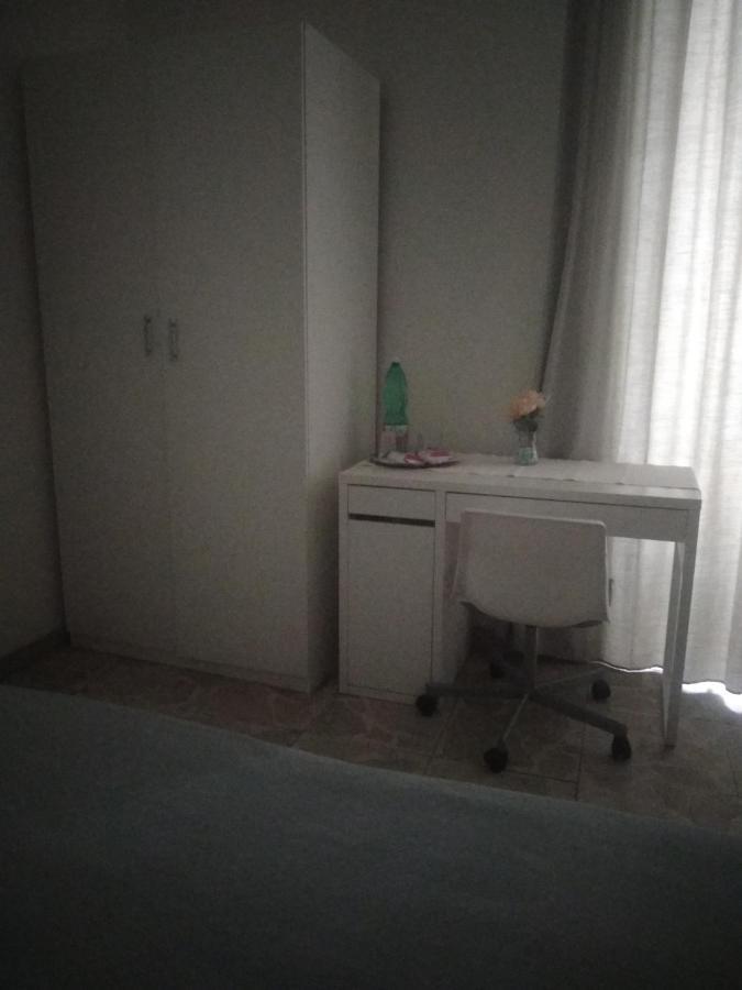 Home Di F Наполи Екстериор снимка