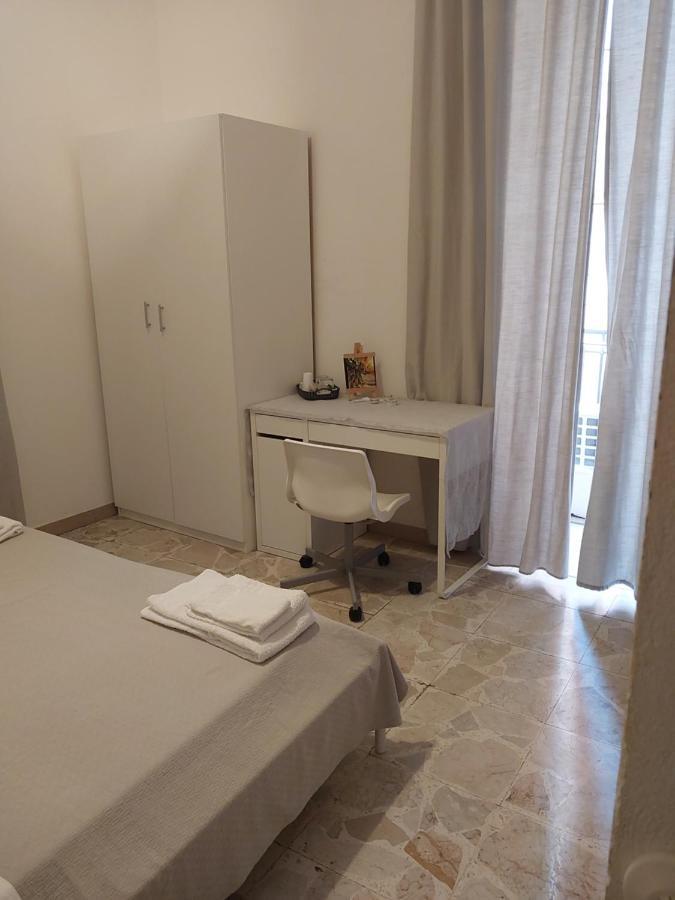 Home Di F Наполи Екстериор снимка